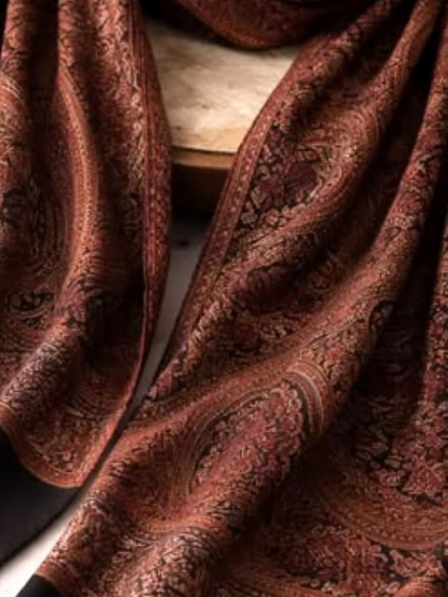 Woven paisley, close